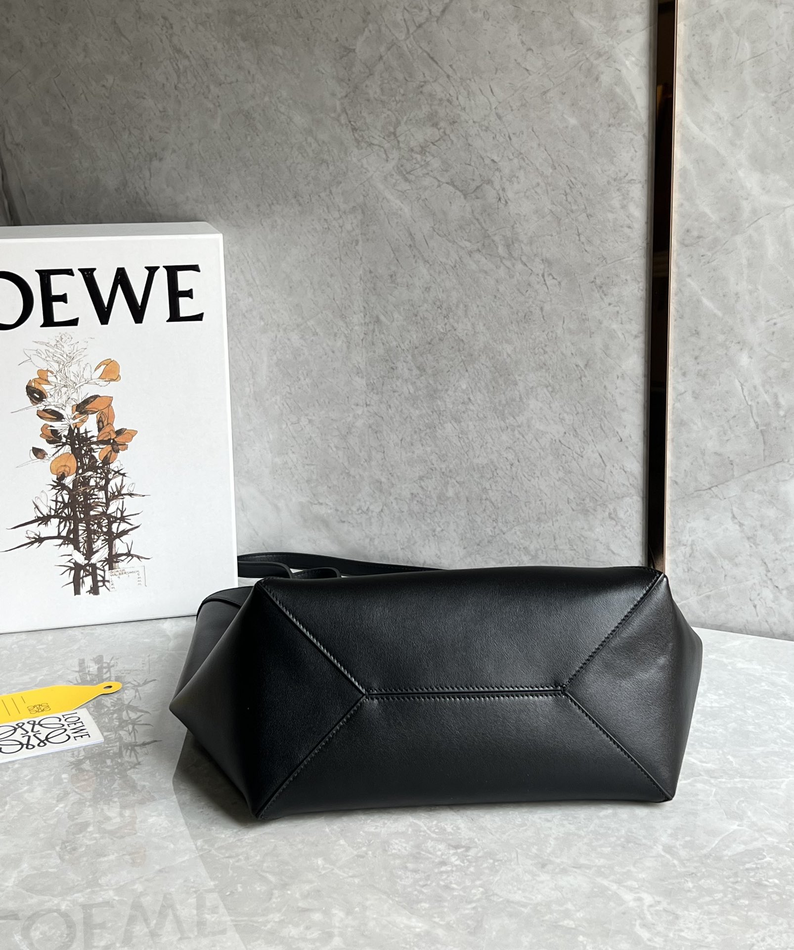 Loewe Medium Puzzle Fold Tote in Shiny Calfskin Black